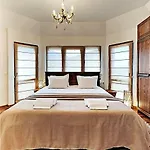 Apartamento Charming In The Heart Of