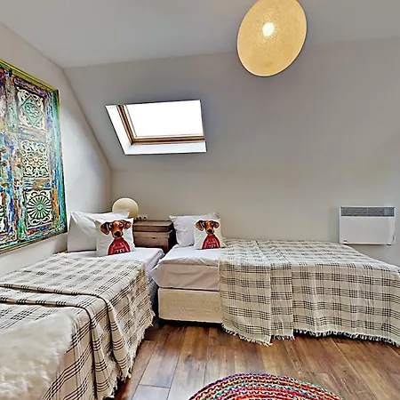 Charming In The Heart Of *